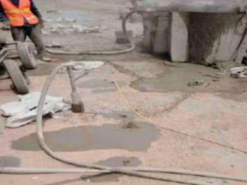 仓山水泥混凝土路面板底注浆技术 路面脱空注浆整治方案